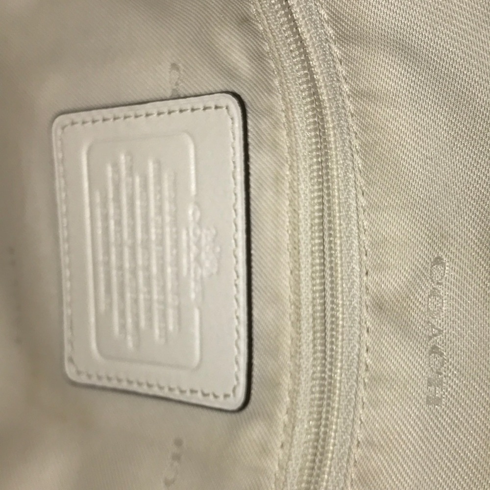 Coach handbag - Picture 2 of 5
